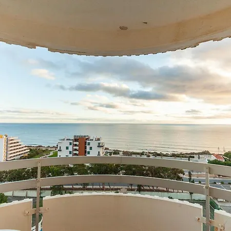 35a - Pastel-o Perce Apartment *