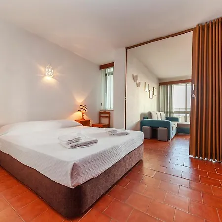 Apartment 35a - Pastel-o Perce *